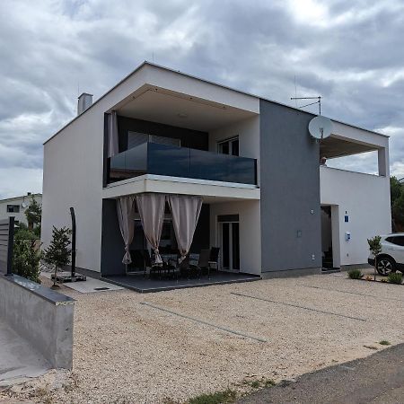 Zilip Apartments Vir Dış mekan fotoğraf