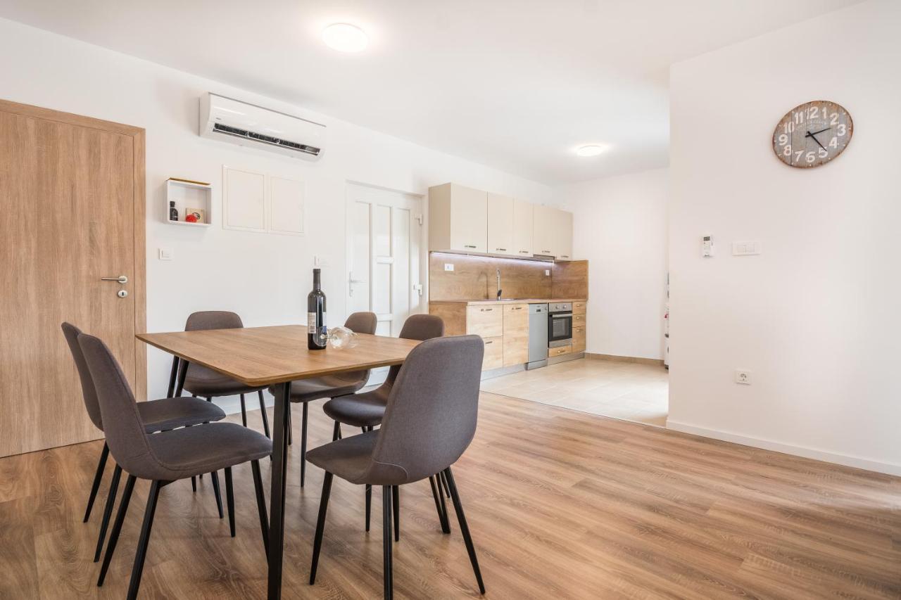 Zilip Apartments Vir Dış mekan fotoğraf