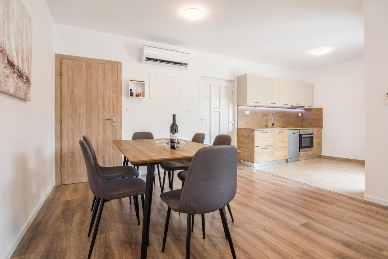 Zilip Apartments Vir Dış mekan fotoğraf