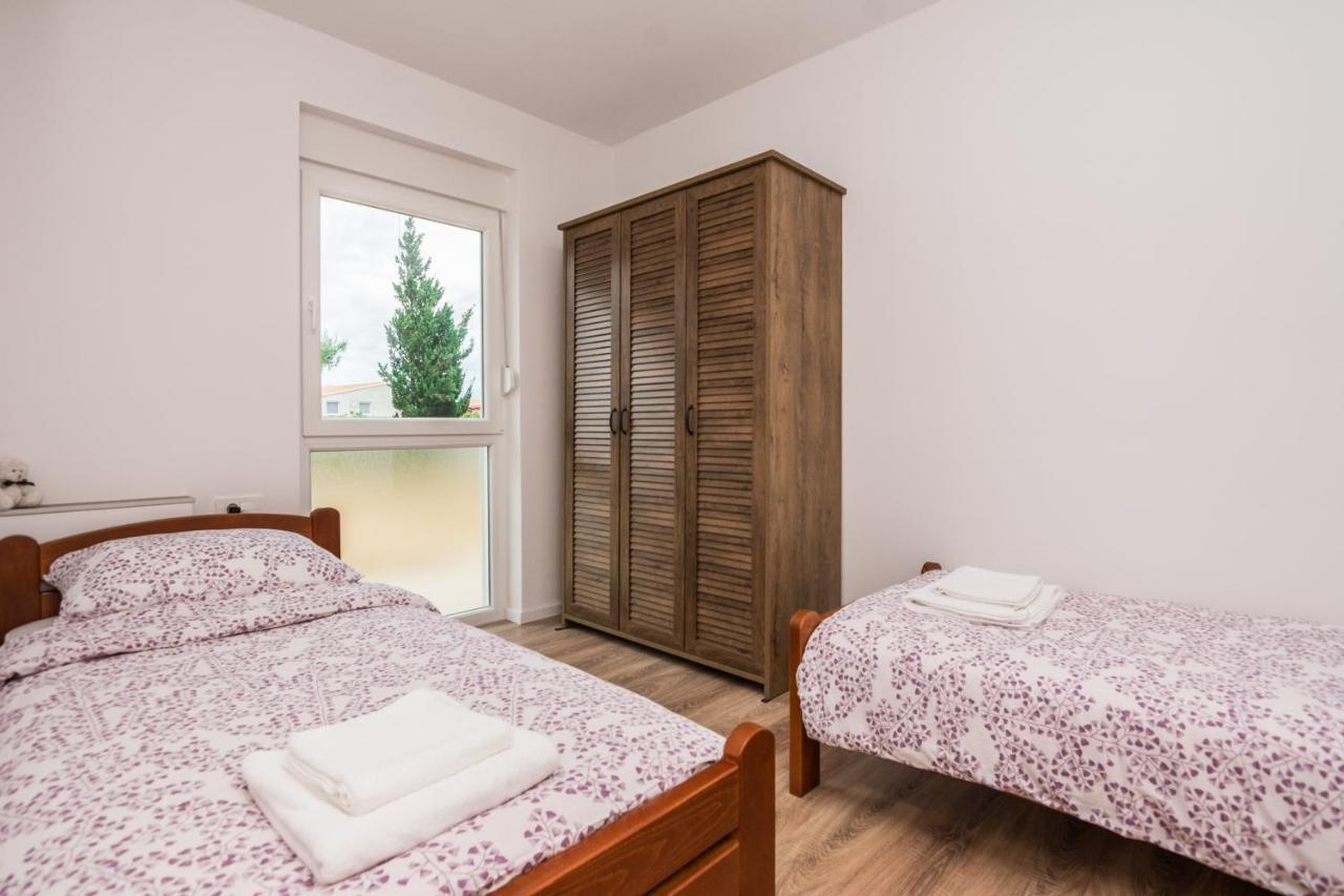Zilip Apartments Vir Dış mekan fotoğraf