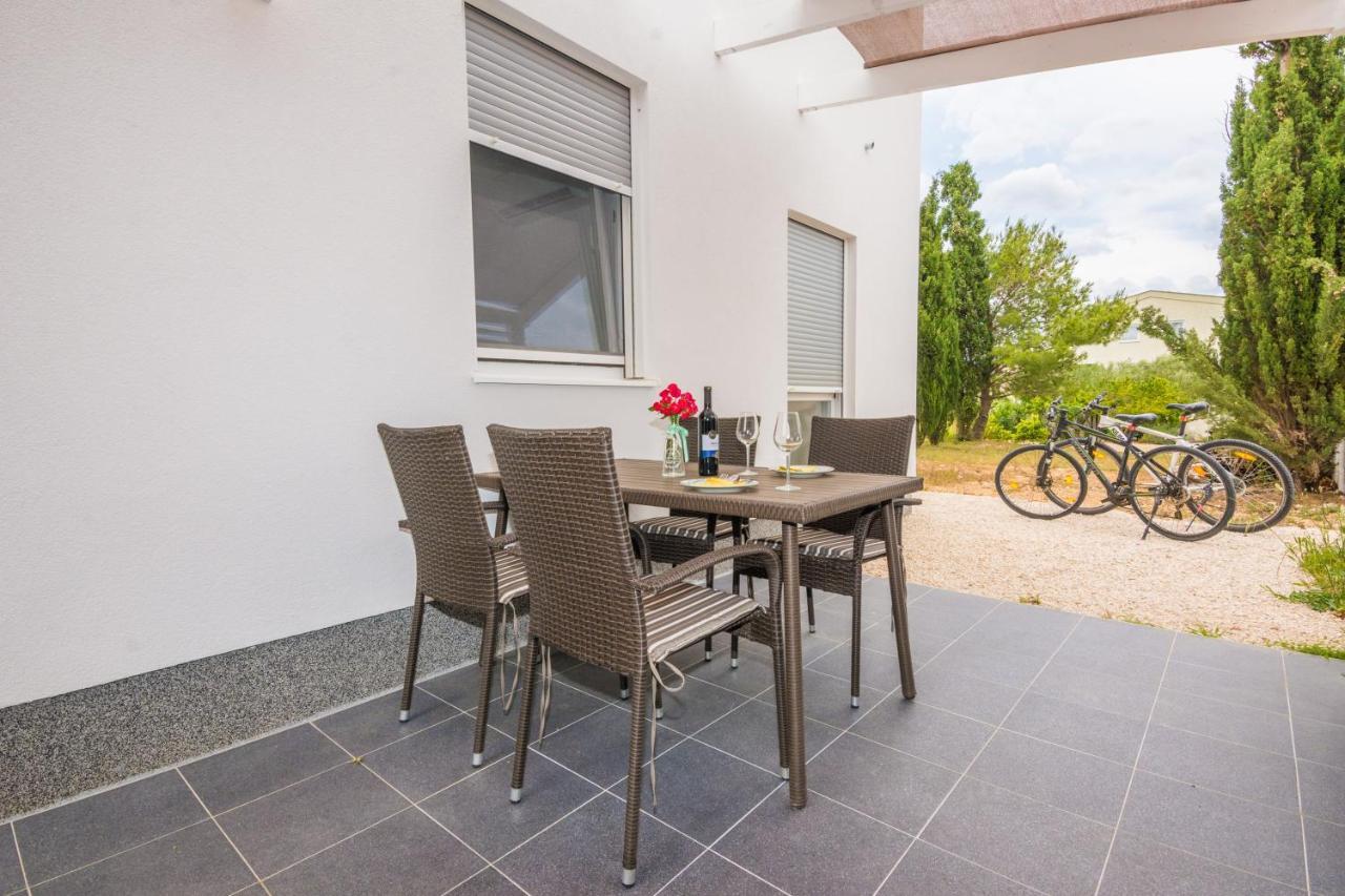 Zilip Apartments Vir Dış mekan fotoğraf